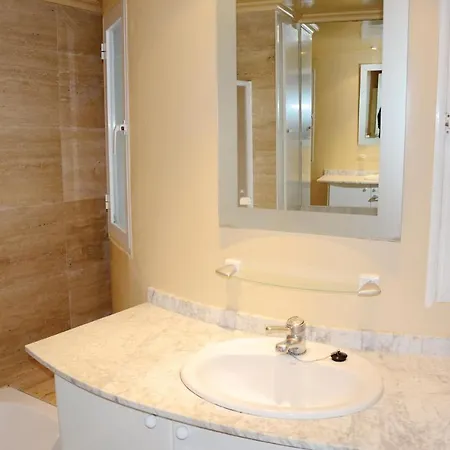3 Bedroom Beautiful In Daire