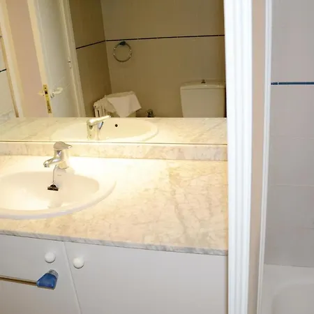 3 Bedroom Beautiful In Daire *